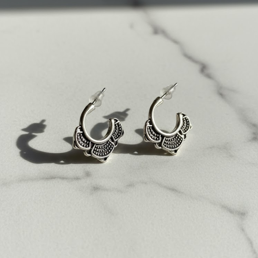 Luna Studs