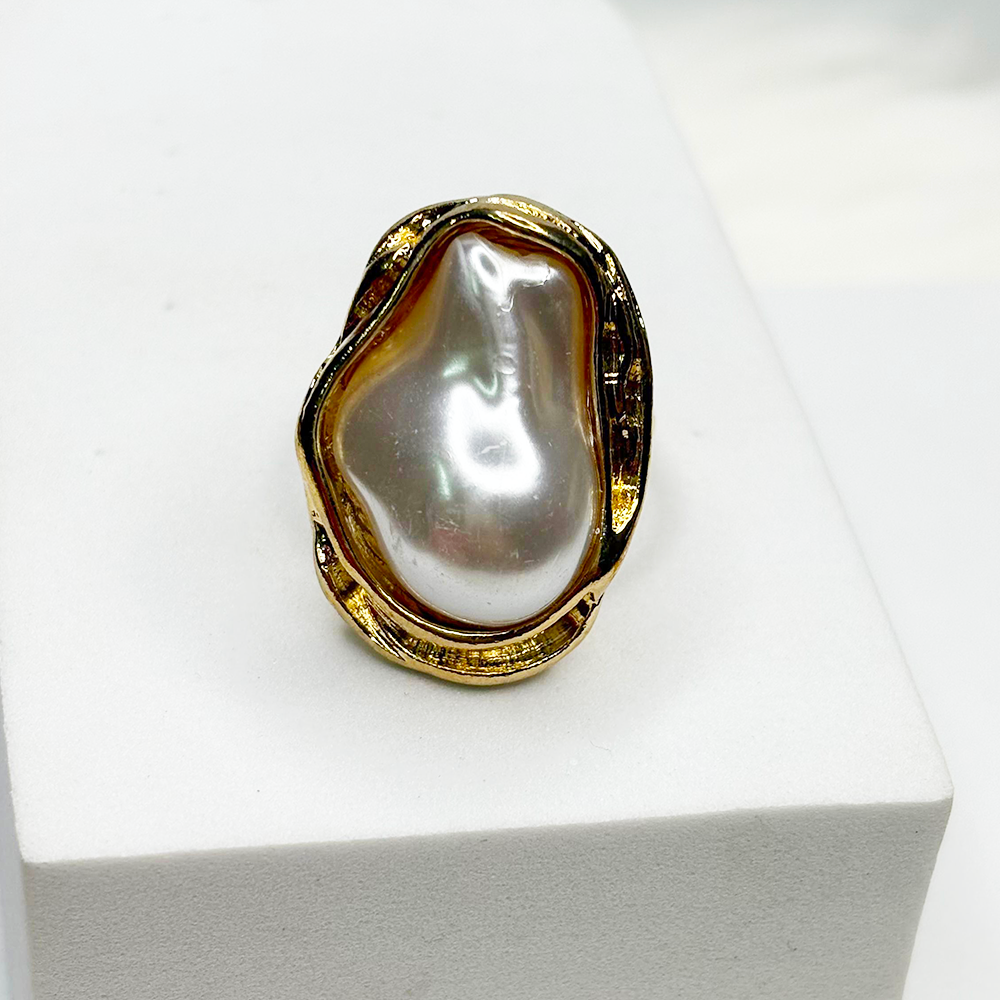 Eterna Pearl, Vintage Asymmetric