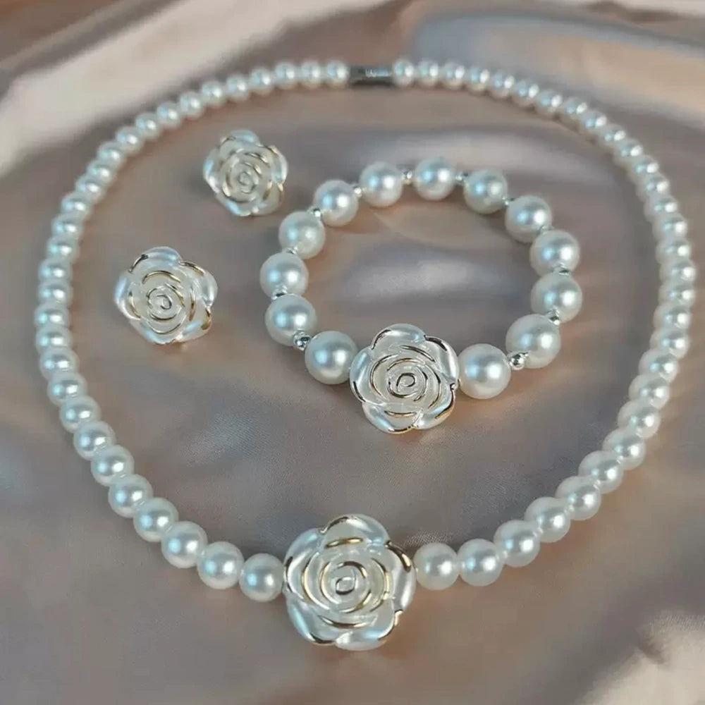 Pearlaire, White Pearl Set