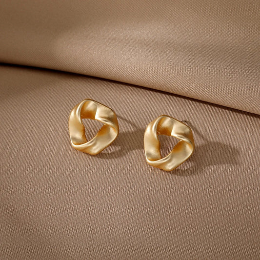 Twist Studs
