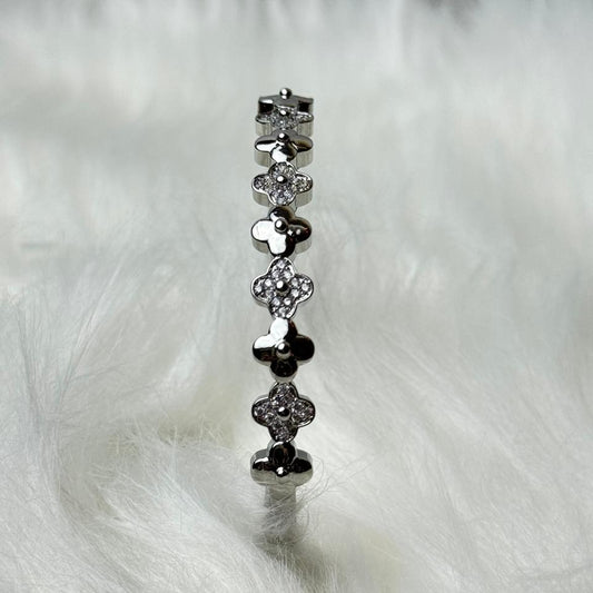 Stella Silver Bond Handcuff with ring