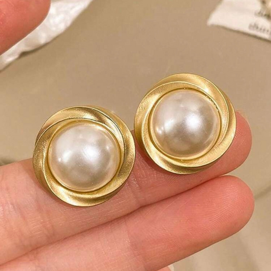 Luma Studs