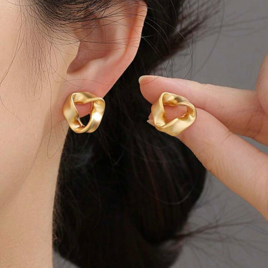 Twist Studs