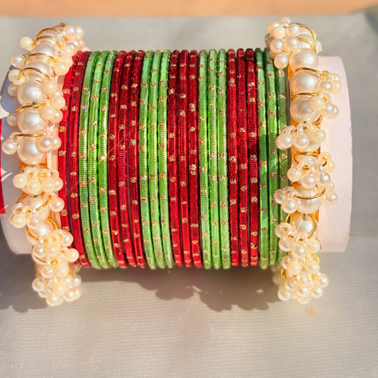 Red and green bangles set