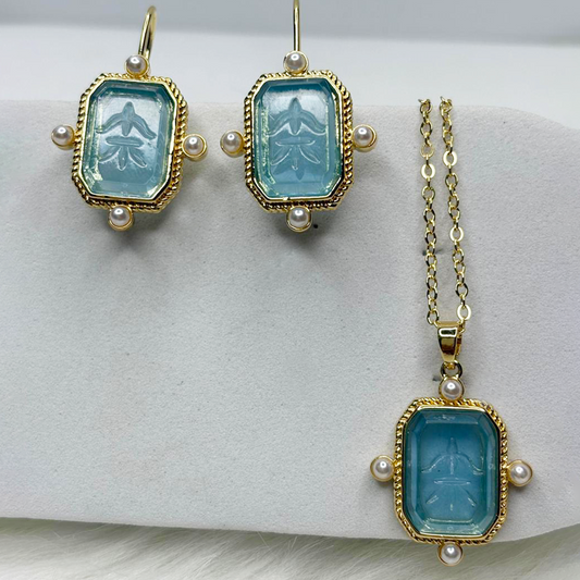 3-Piece Intaglio Necklace & Earrings