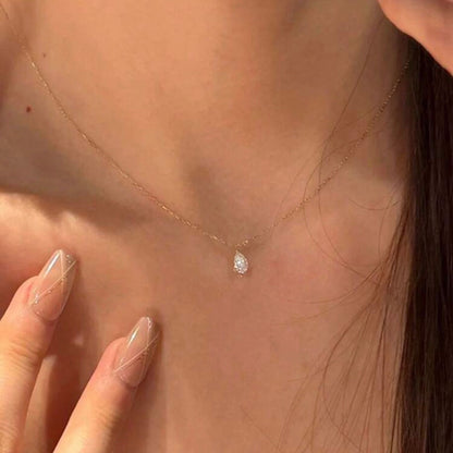 Elara Teardrop Necklace