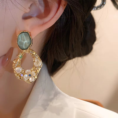 Hollow Out Geometry Flower