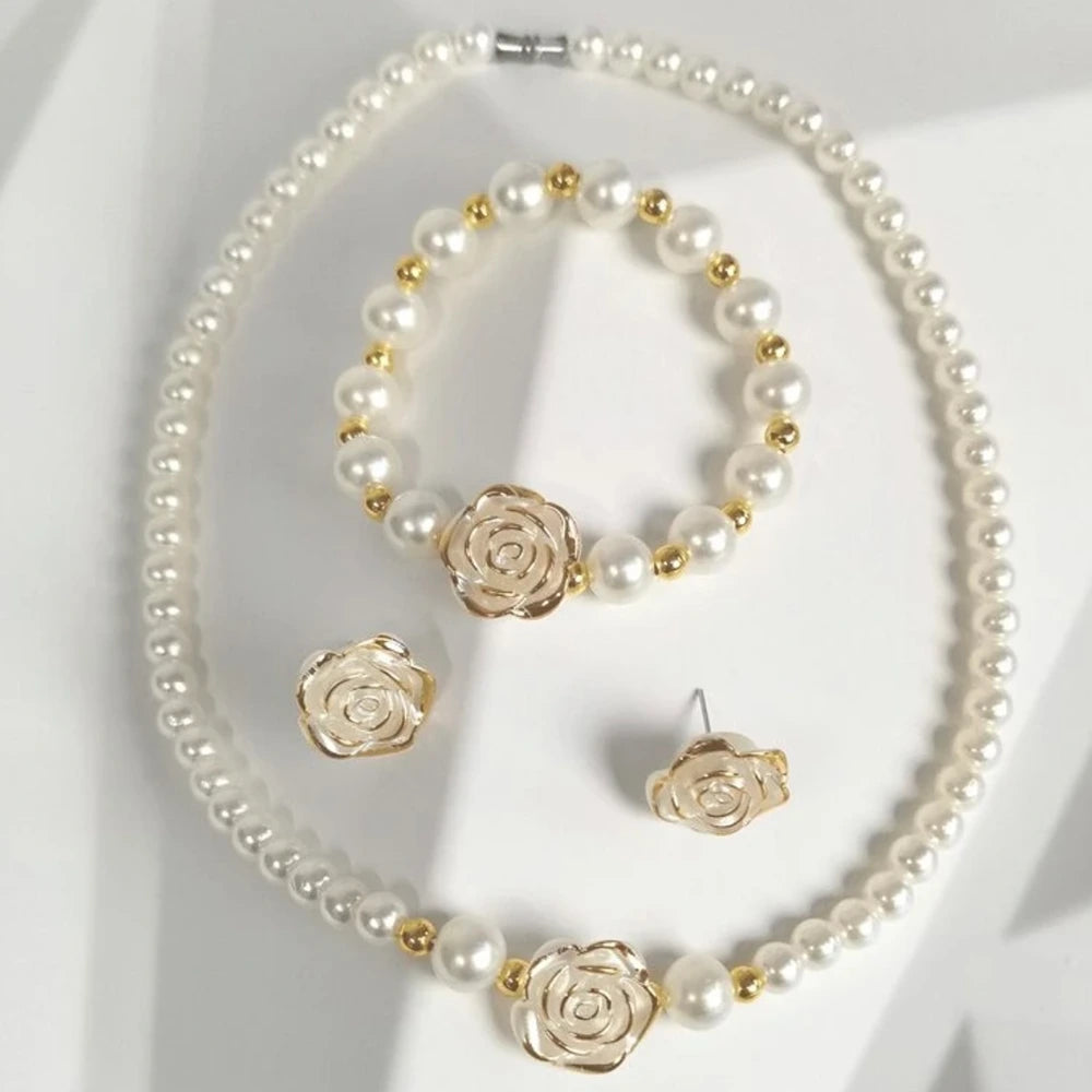 Pearlaire, White Pearl Set