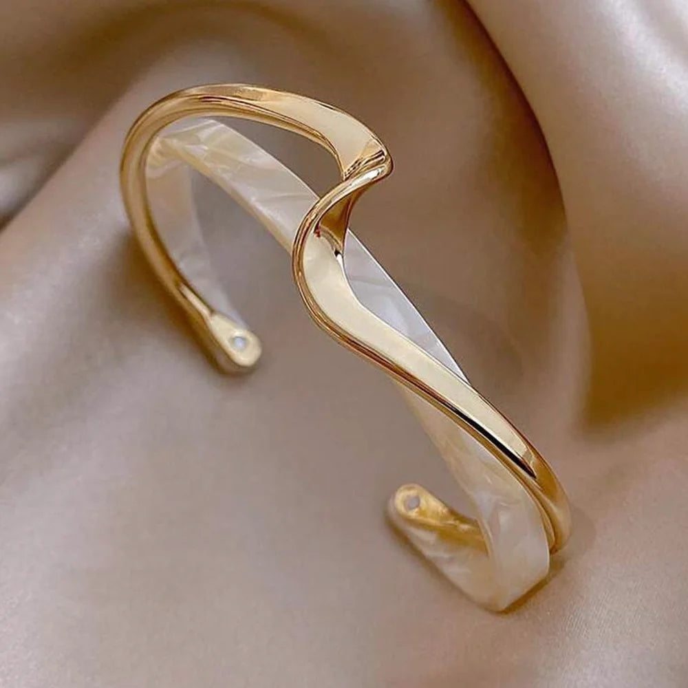 Golden Gypsy , Layered Handcuff