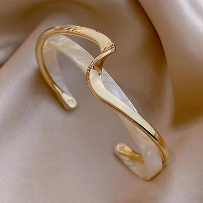 Golden Gypsy , Layered Handcuff