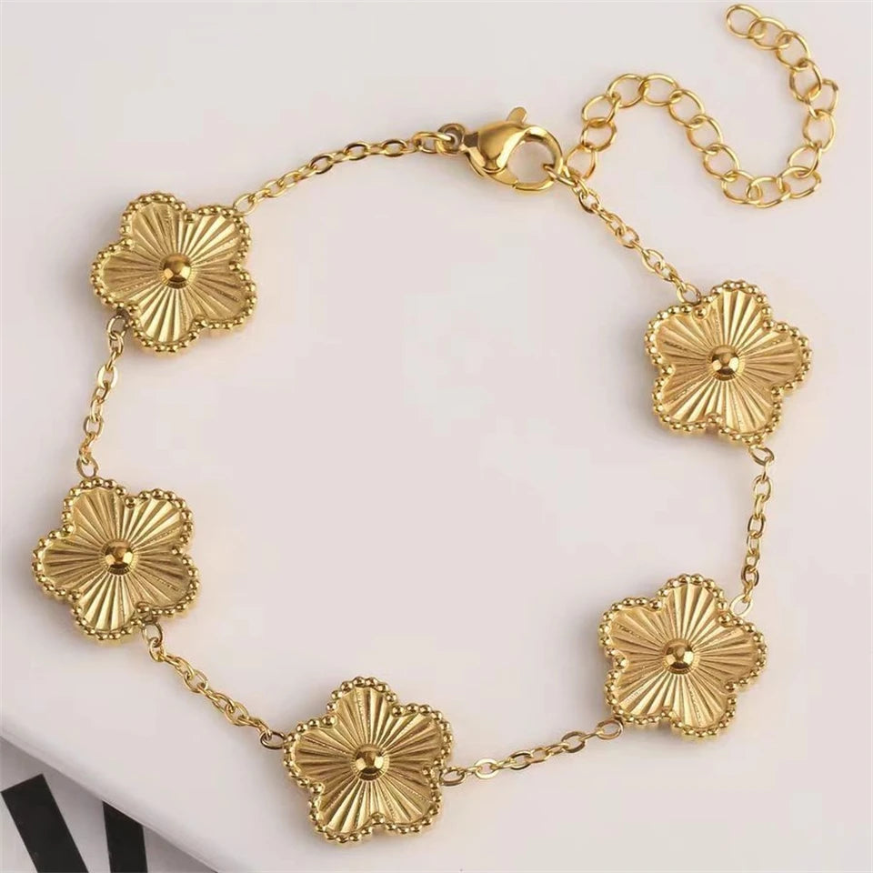 Clover bracelet