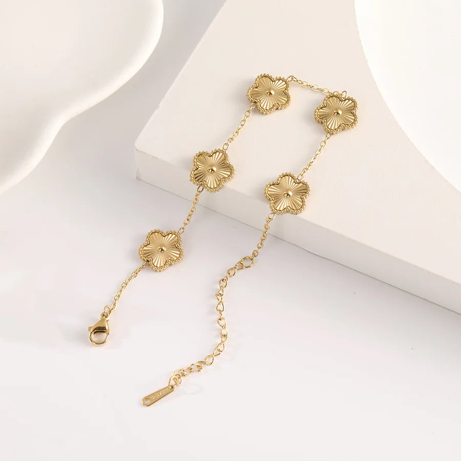 Clover bracelet