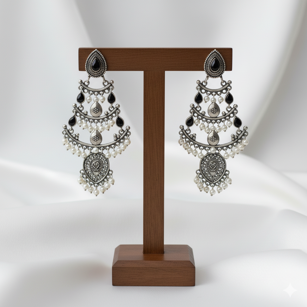 Mehrbaan Jhumka – Black